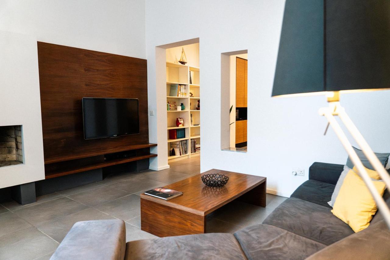 130, One Of A Kind - A Luxury Eclectic Home Tarxien Exterior foto
